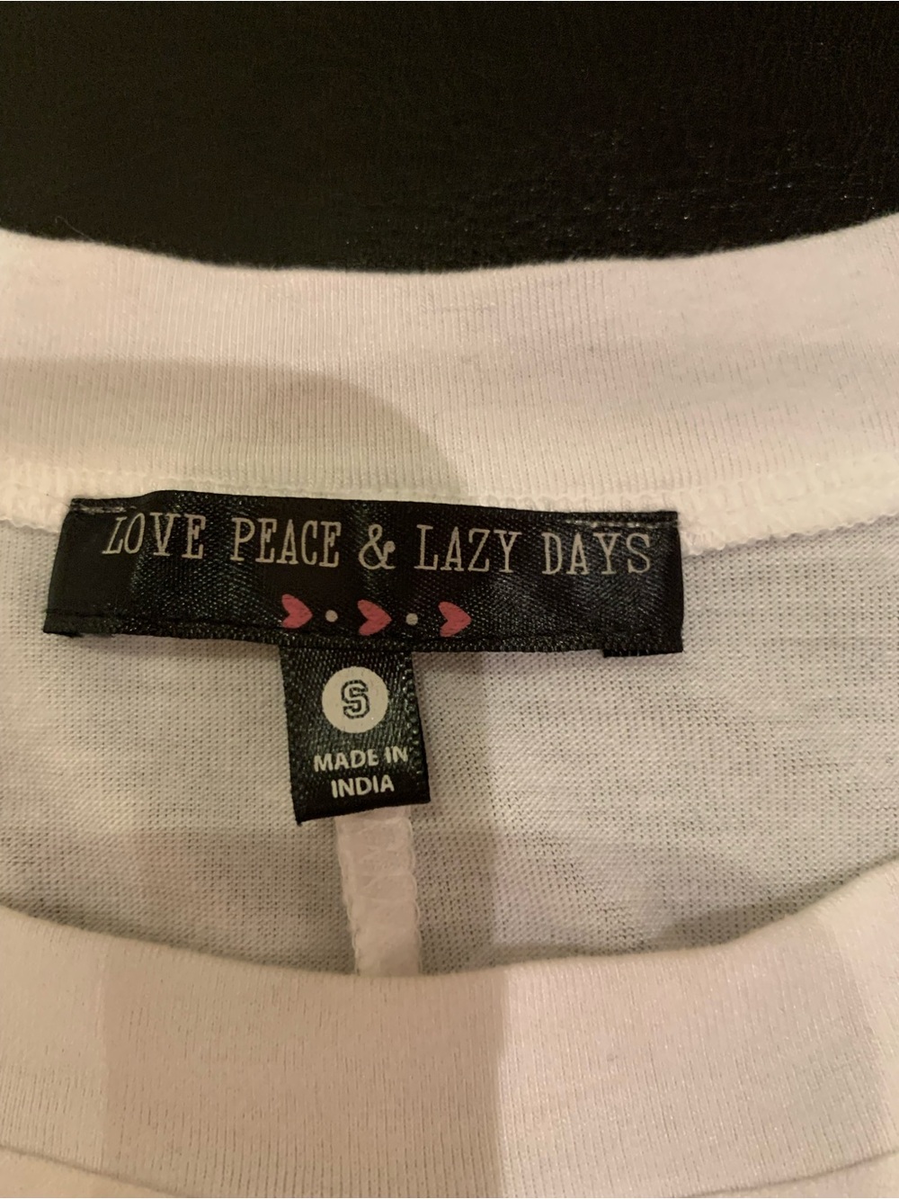 🩷LOVE PEACE AND LAZY DAYS🩷NWT! ROUND NECK, ROLLED SLEEVES. EXCELLENT CONDITION! - Picture 6 of 11